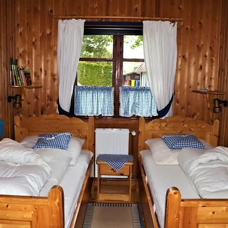 4 Personen Mit Kaminofen Und Kanu In Holiday home *